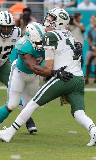 Jets’ Darnold has injured foot, could miss game vs. Bills